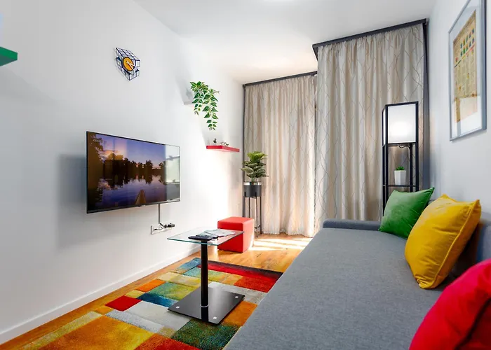 Downtown Cube Apartment
